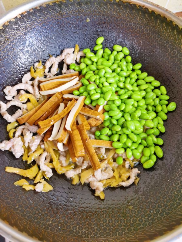 榨菜毛豆炒肉丝