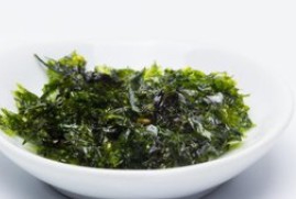 夏季养生食谱----紫菜肉片豆腐汤