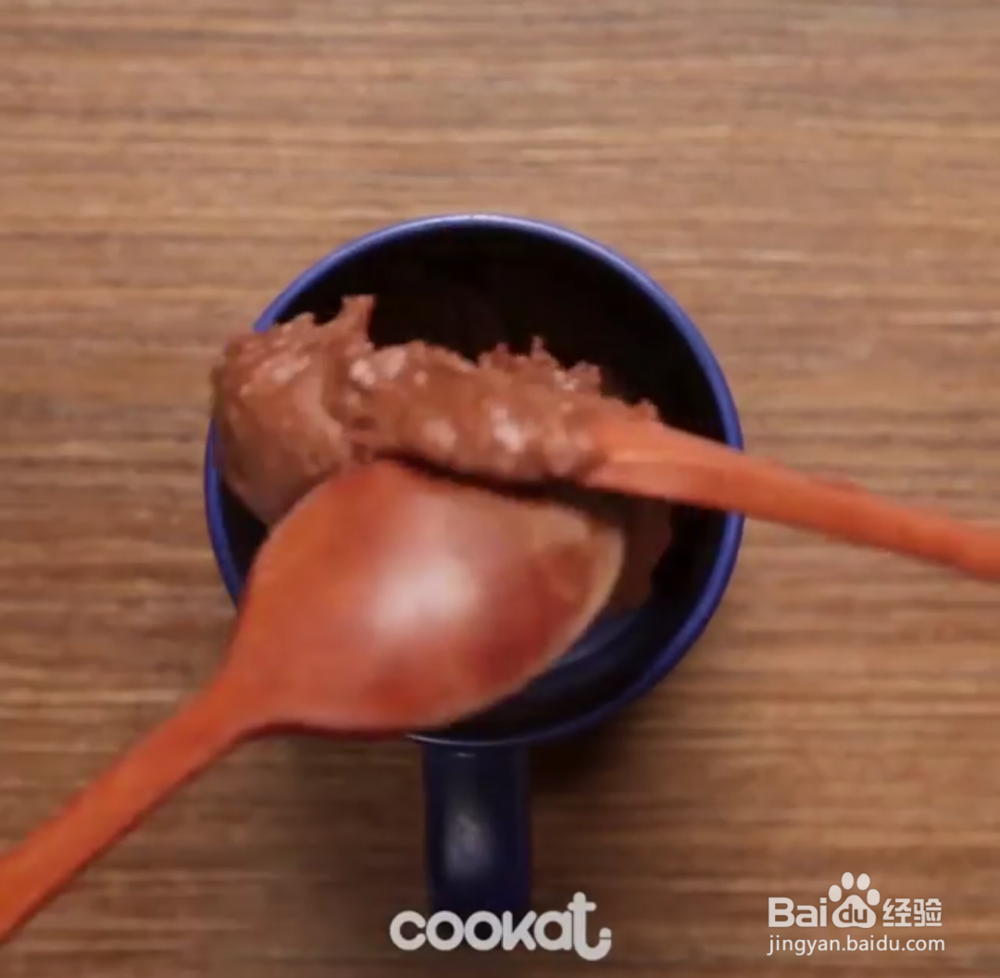 在家如何做巧克力马克杯蛋糕~