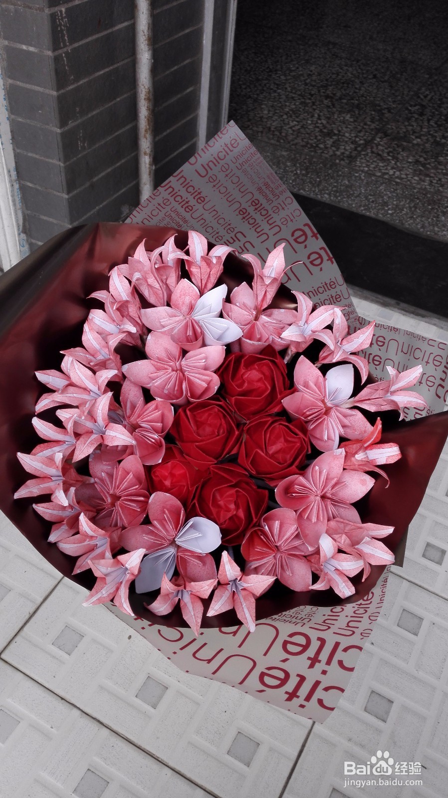 如何折出好看的百合花