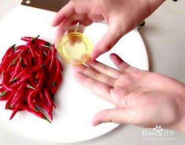手上沾上辣椒如何去辣