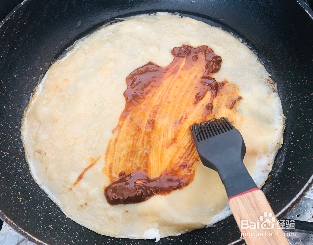 纯面粉摊的煎饼的做法