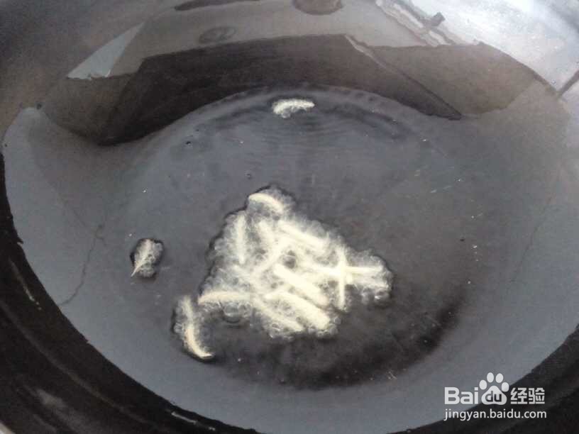 东北家常菜：韭苔炒肉丝