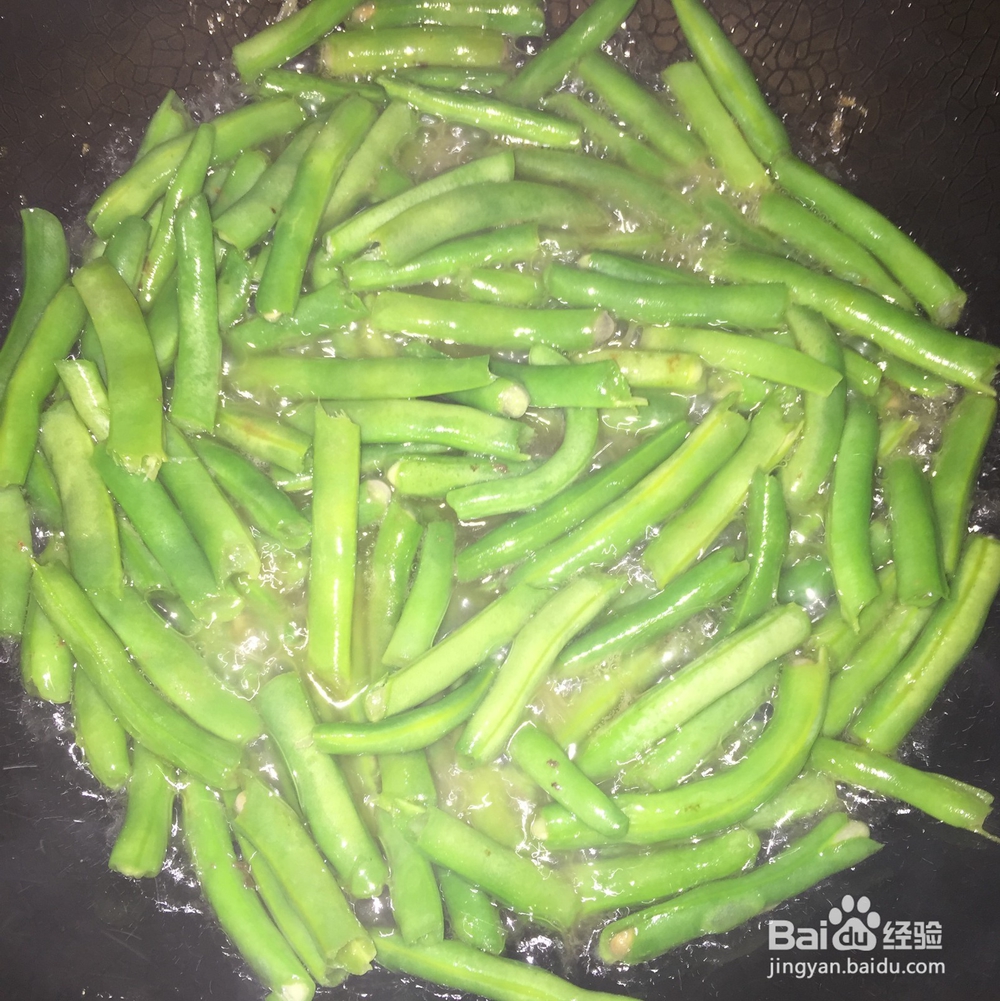 蚝油五花肉片炒四季豆