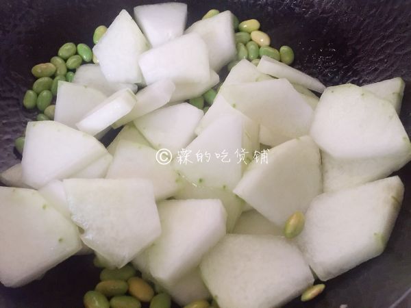 冬瓜肉丝烩毛豆