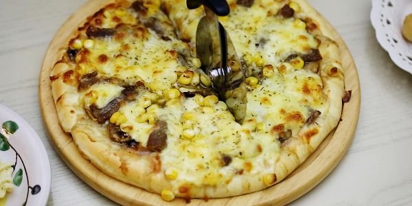 口蘑肥牛玉米pizza