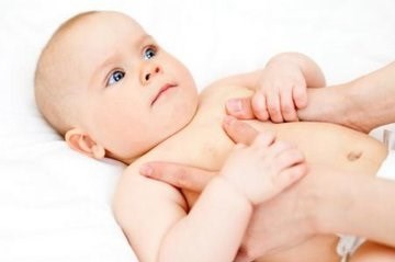 婴儿消化不良的症状及如何治疗?