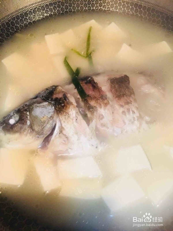 鲫鱼豆腐汤的做法
