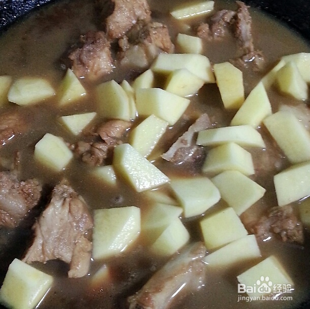 既下饭又好做的土豆炖排骨