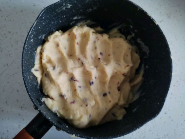 奶香蔓越莓绿豆糕