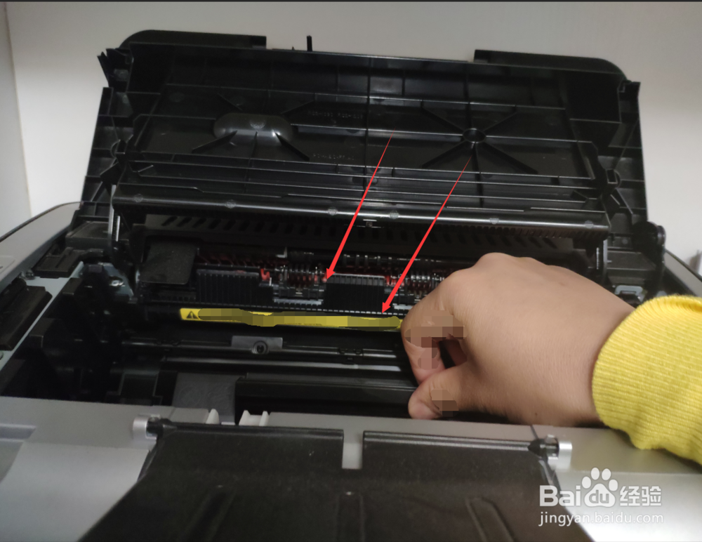激光打印机如何替换硒鼓(墨粉盒)