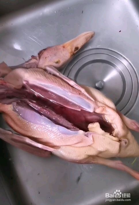 虫草老鸭煲好吃到老公和孩子赞不绝口