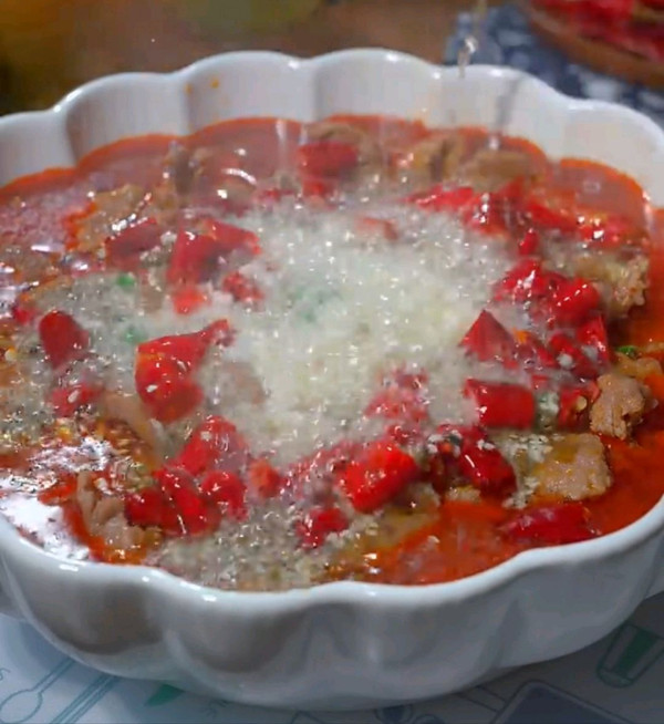 酒楼特色水煮牛肉