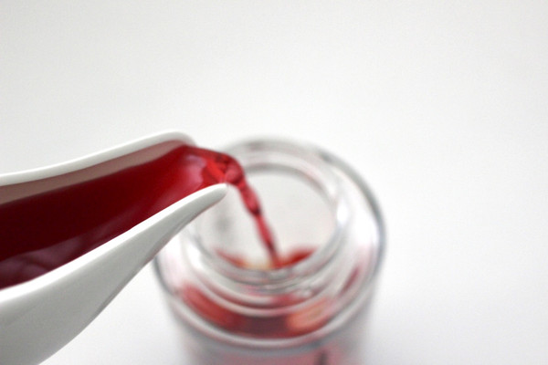 蔓越莓草莓气泡饮