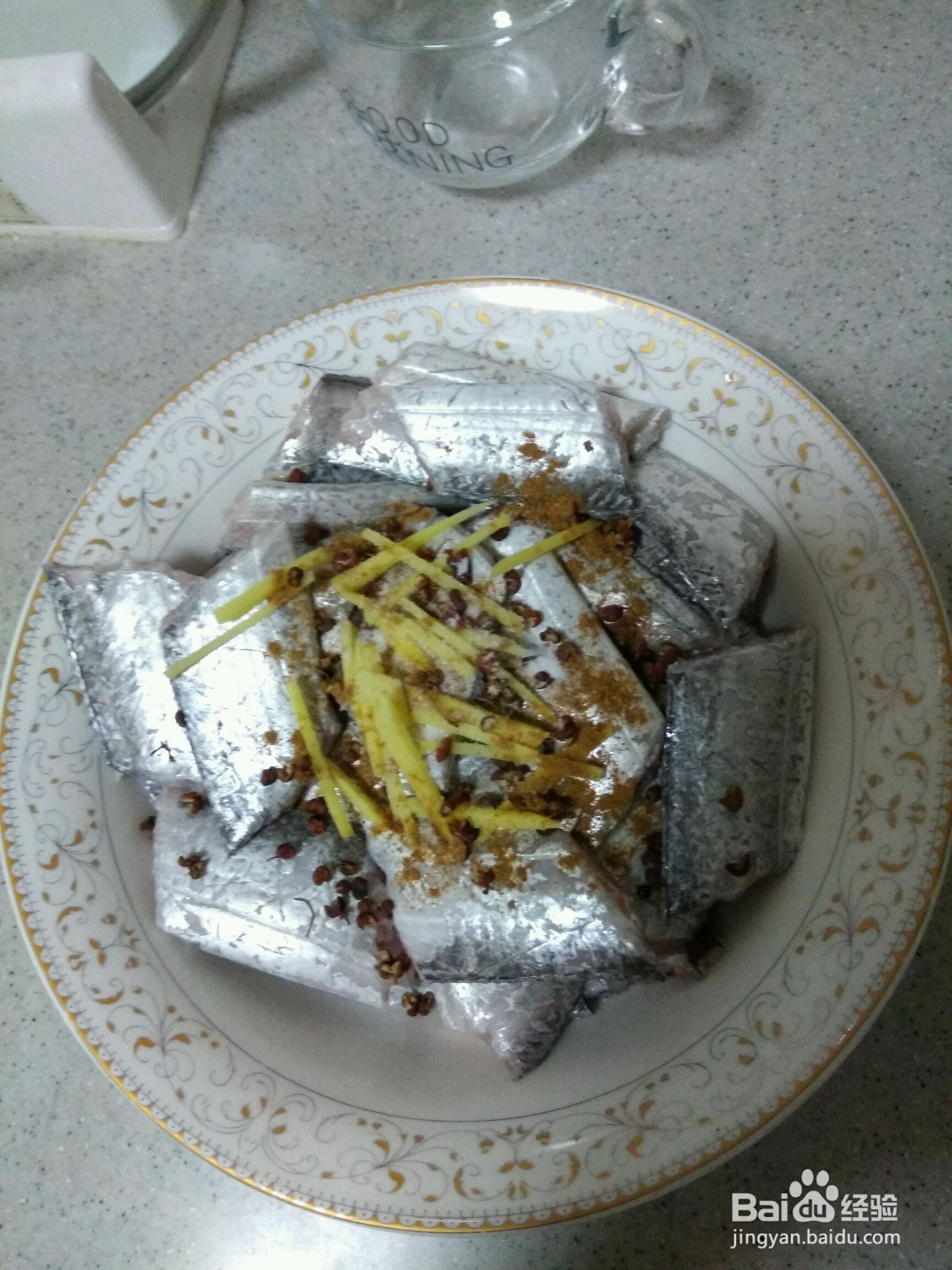 挂糊煎带鱼的做法