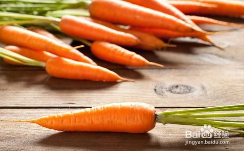 脸上斑越来越多怎么办