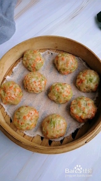 胡萝卜蔬菜蒸丸子