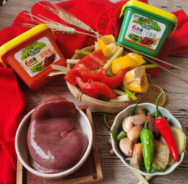 豆瓣酱爆炒腰花