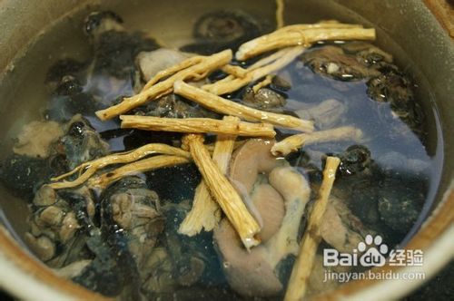 冬季家常菜的做法____党参乌鸡汤