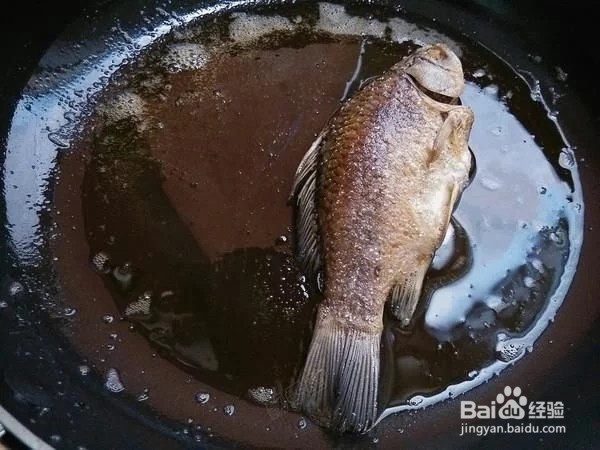 红枣木瓜鲫鱼汤的烹饪