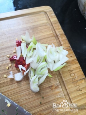食补养生凉拌菠菜粉丝的做法