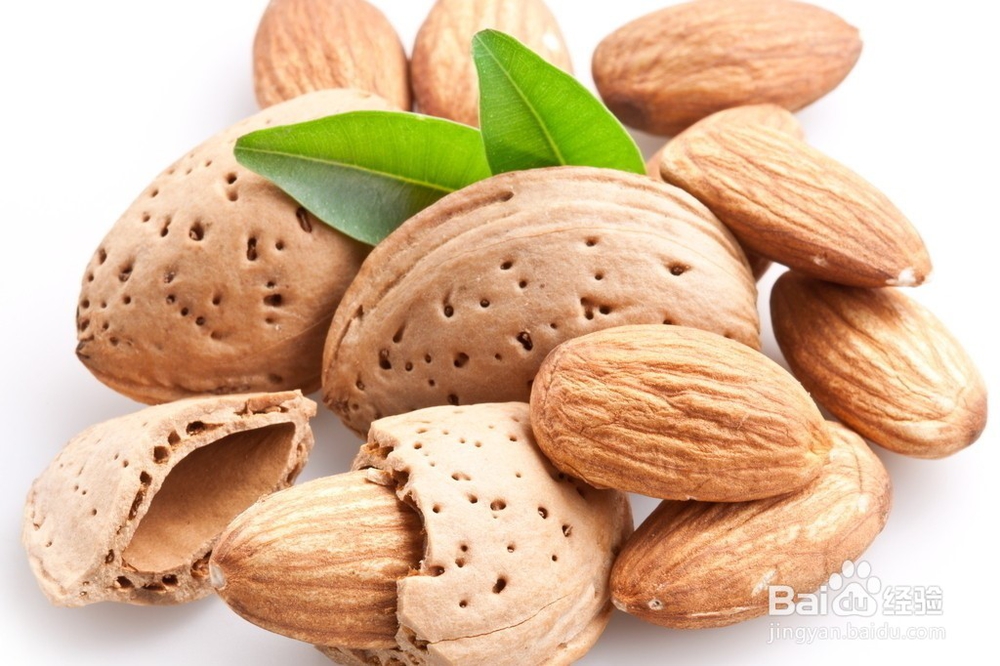 女人吃什么补肾养巢？