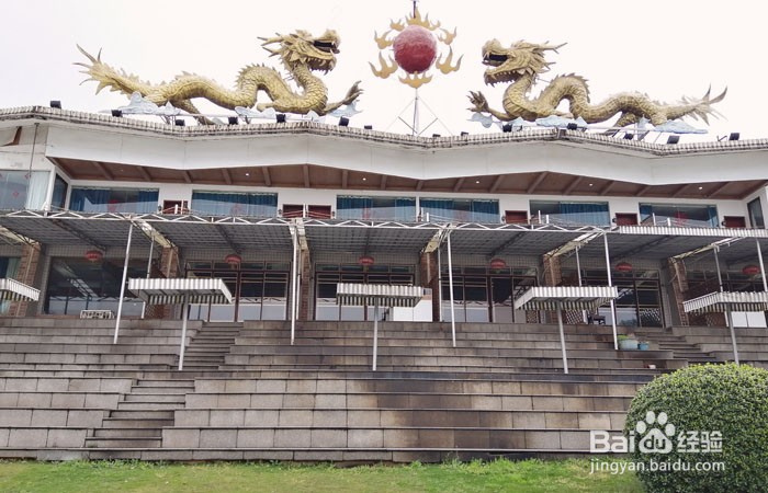 如何参观岳阳南湖公园的观光台