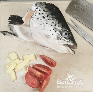 美食汤羹--三文鱼头汤