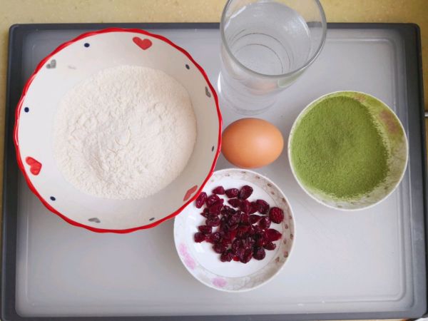 抹茶蔓越莓松饼