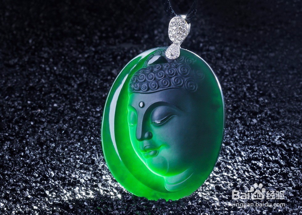 南博翡翠越戴越绿的原因有哪些