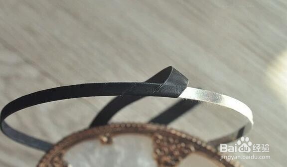 花样蝴蝶结发箍制作方法 1