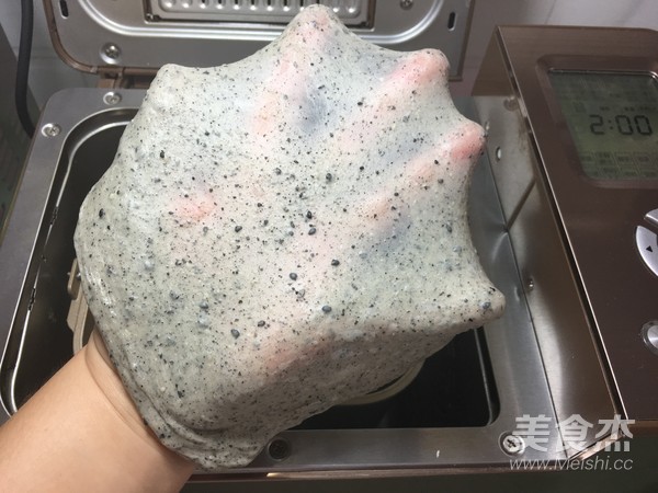 面包机版黑芝麻吐司