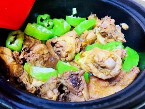 怎么做酱香黄焖鸡