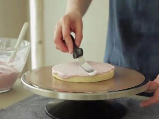 草莓雪崩蛋糕怎么做？