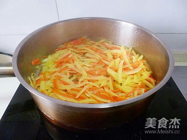 胡萝卜丝炒土豆丝