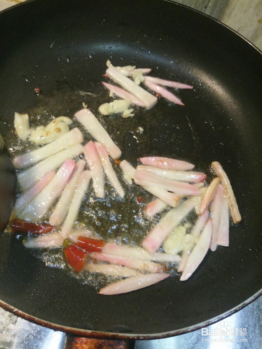 怎样炒酸辣味的圆白菜