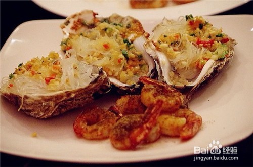 三亚美食之三亚海鲜做法推荐—蒜蓉生蚝