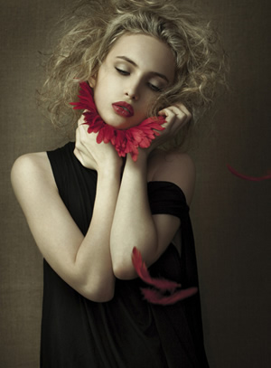 11种瘦脸法全方位打造V脸美女