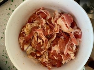 健康养生佳品葱爆羊肉卷的做法
