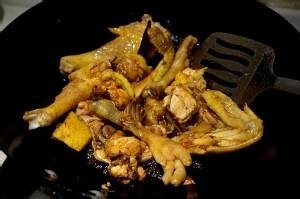 怎么做魔芋焖鸡