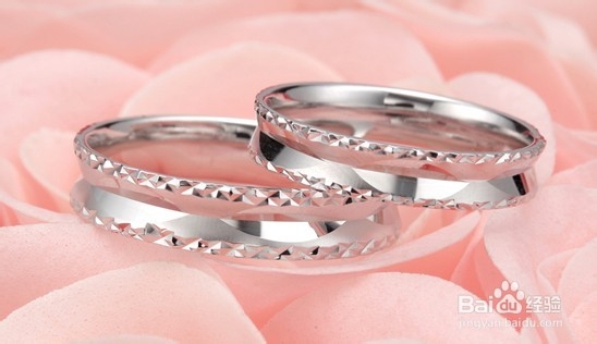浅谈2013年人气情侣婚戒