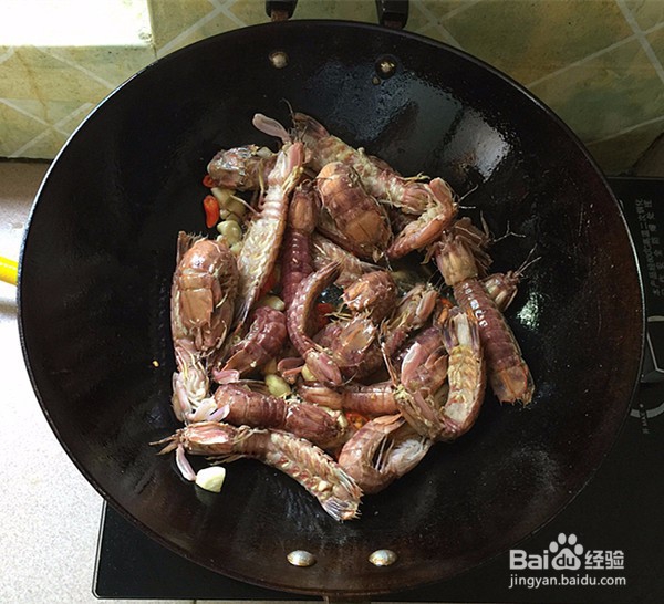 如何做出好吃的香辣美味皮皮虾