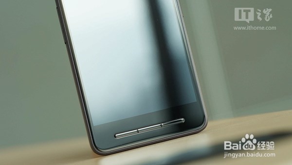 简单清理手机死角的灰尘