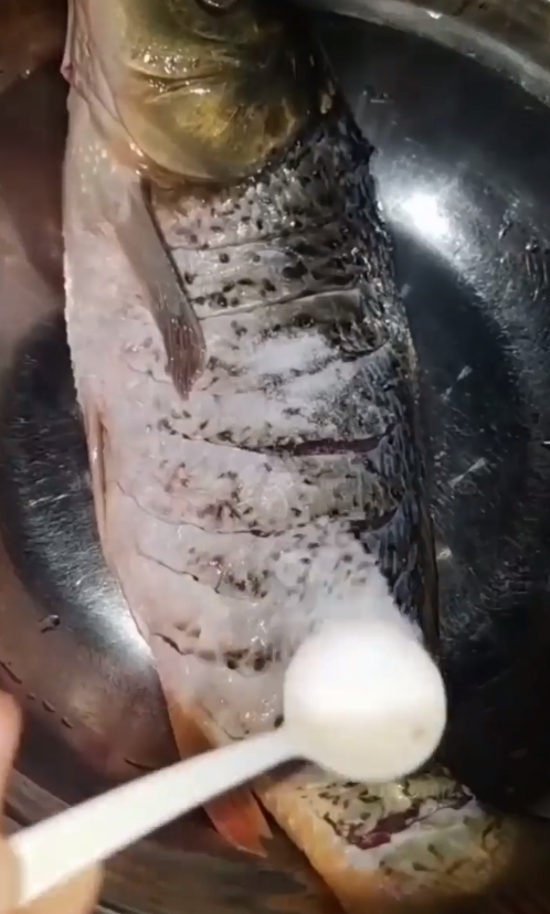 糖醋鲤鱼怎么做