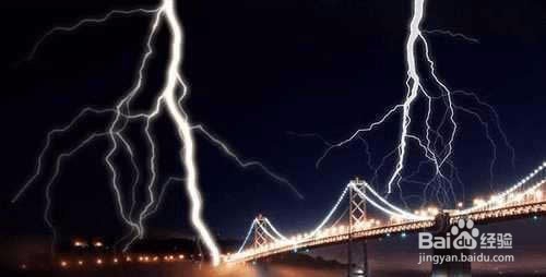 Photoshop给大桥夜空照片添加逼真的闪电效果
