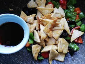 豆腐这样做比大鱼大肉都好吃，简单易做又下饭