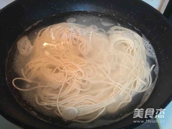 自制牛肉凉拌面