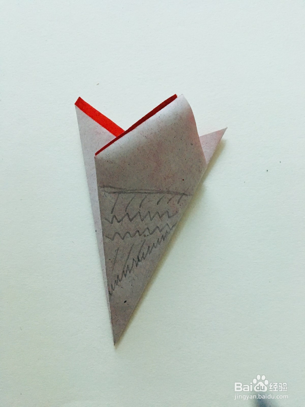 剪纸：锯齿边五角星的剪法