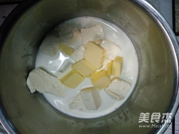 拉花轻乳酪蛋糕