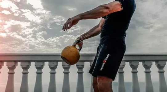 没有壶铃可以用什么代替